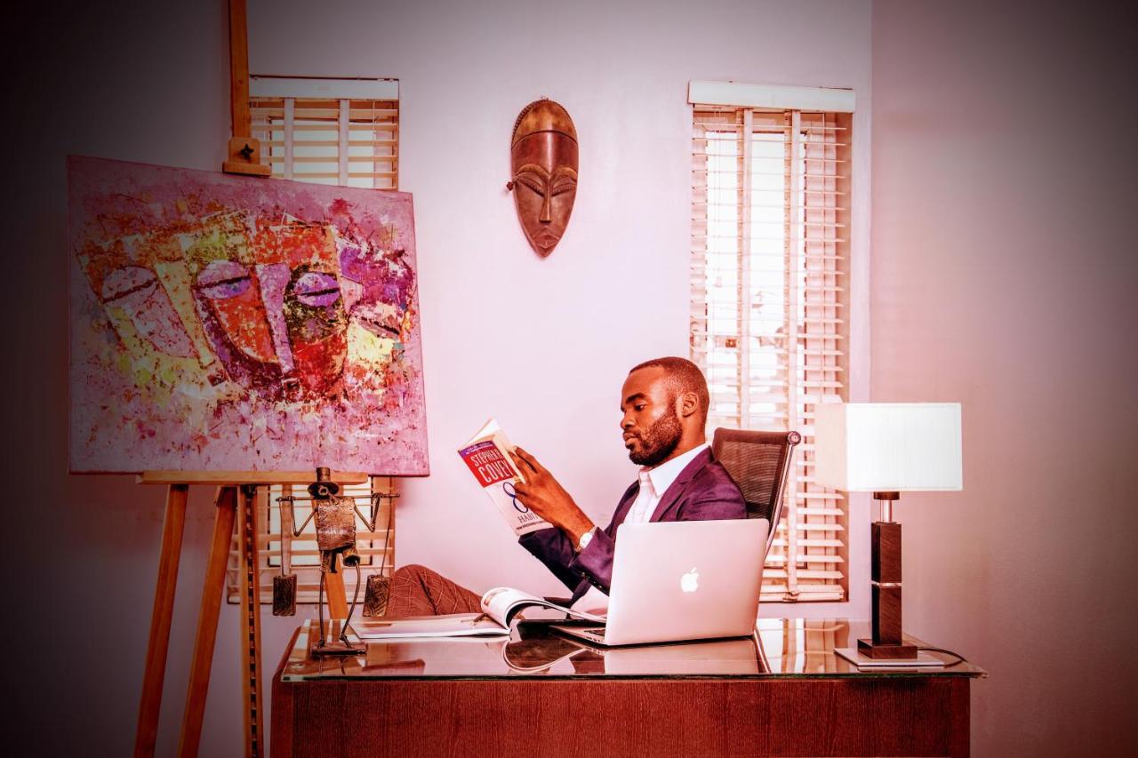The Crib Lifestyle Hotel Port Harcourt Exterior photo