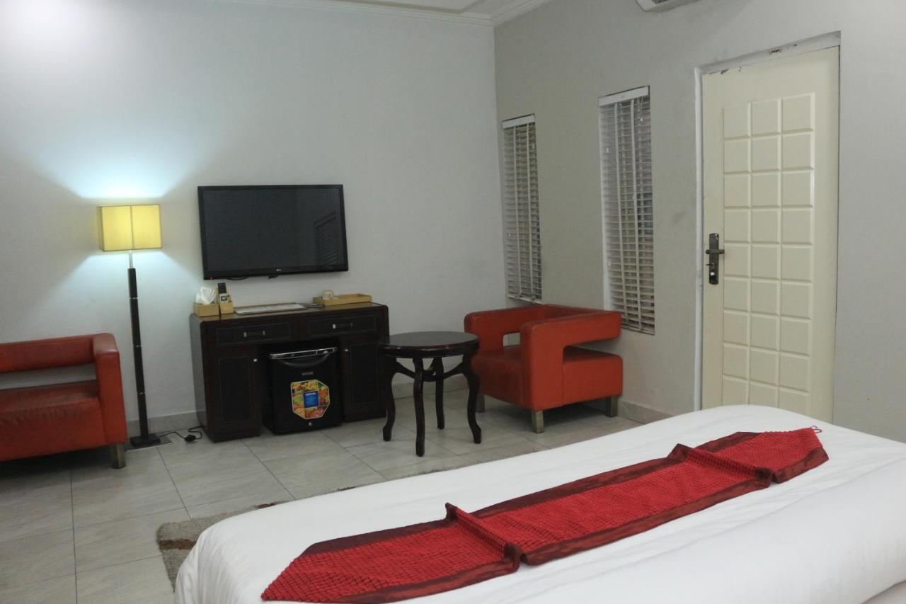 The Crib Lifestyle Hotel Port Harcourt Exterior photo